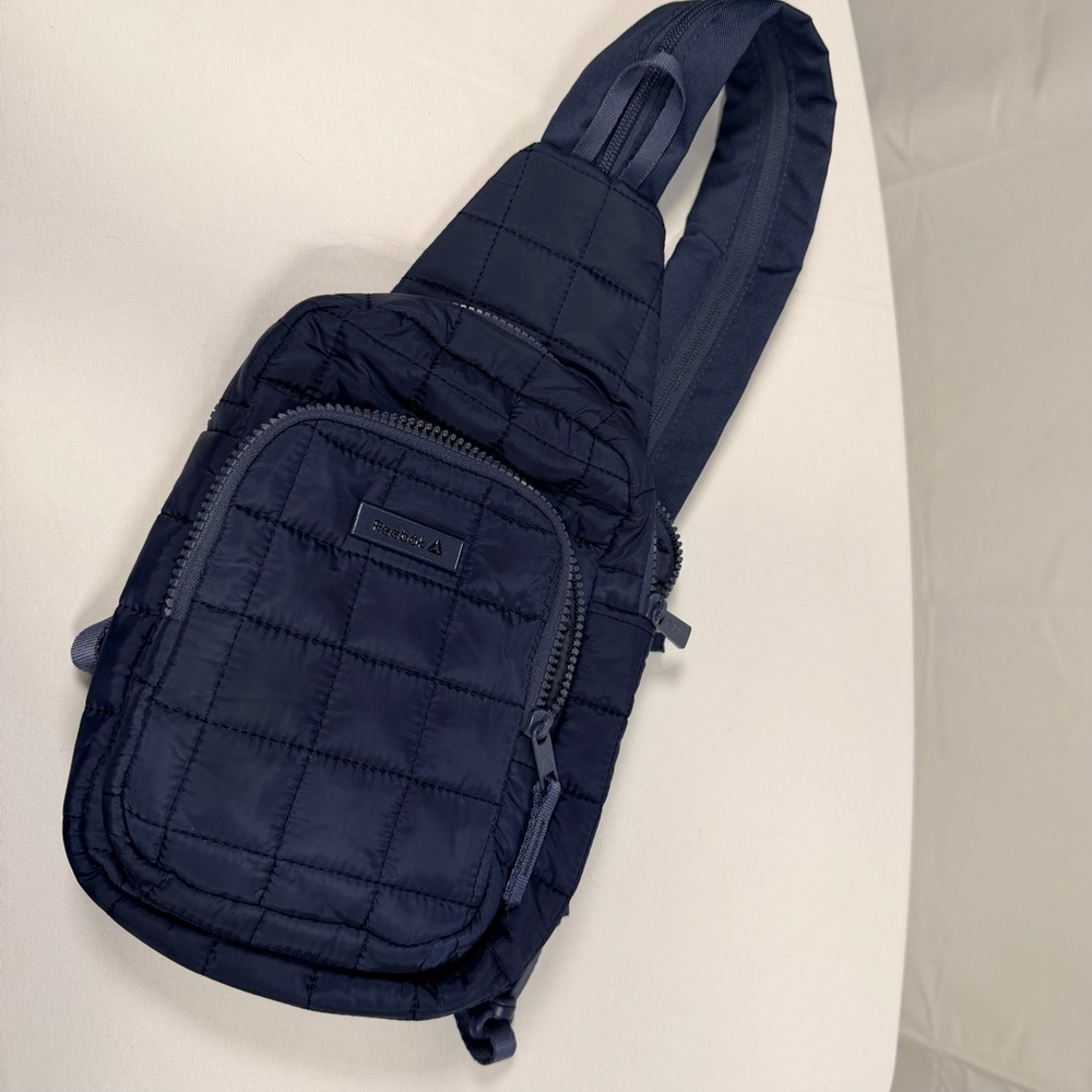 Versatile Reebok Dark Blue Sling Quilted Bag - Picture 2 of 8